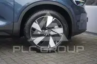 2025 Volvo EX 40