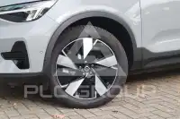 2025 Volvo EX 40