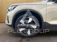 2025 Volvo EX 40