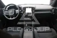 2025 Volvo EX 40