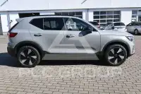 2025 Volvo EX 40
