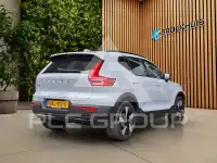 2025 Volvo EX 40