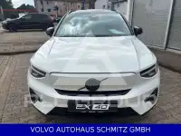 2025 Volvo EX 40