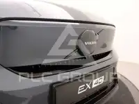 2025 Volvo EX 40