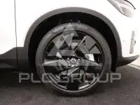 2025 Volvo EX 40