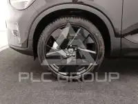 2025 Volvo EX 40