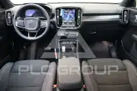 2025 Volvo EX 40