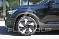 2025 Volvo EX 40