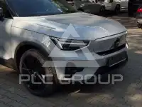 2025 Volvo EX 40