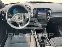 2025 Volvo EX 40