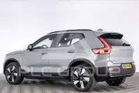 2025 Volvo EX 40