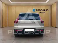 2025 Volvo EX 40