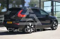2025 Volvo EX 40
