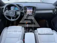 2025 Volvo EX 40