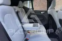 2025 Volvo EX 40