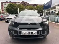 2025 Volvo EX 40