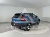 2025 Volvo EX 40