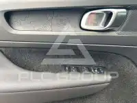 2025 Volvo EX 40