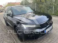 2025 Volvo EX 40
