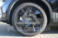 2025 Volvo EX 40