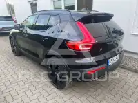 2025 Volvo EX 40