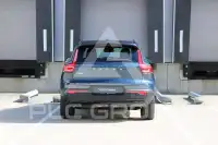 2025 Volvo EX 40