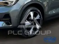 2025 Volvo EX 40