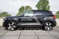 2025 Volvo EX 40