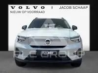 2025 Volvo EX 40
