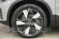 2025 Volvo EX 40