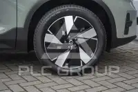 2025 Volvo EX 40