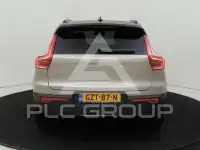 2025 Volvo EX 40
