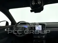 2025 Volvo EX 40