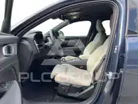 2025 Volvo EX 40