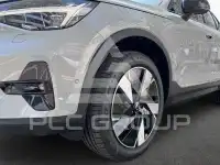 2025 Volvo EX 40