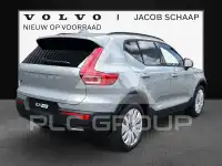 2025 Volvo EX 40