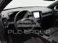 2025 Volvo EX 40