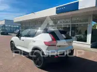 2025 Volvo EX 40