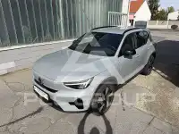 2025 Volvo EX 40