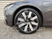 2025 Volvo V90