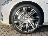 2025 Volvo V90