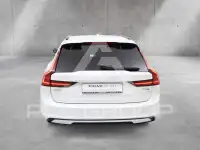 2025 Volvo V90