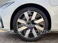 2025 Volvo V90