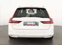 2025 Volvo V90
