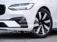 2025 Volvo V90