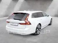 2025 Volvo V90