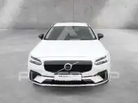 2025 Volvo V90