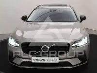 2025 Volvo V90