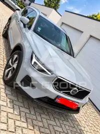 2025 Volvo XC40