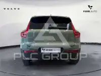 2025 Volvo XC40